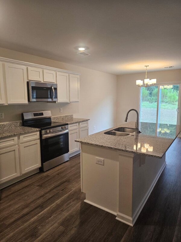 Building Photo - 721 Wimbee Ct