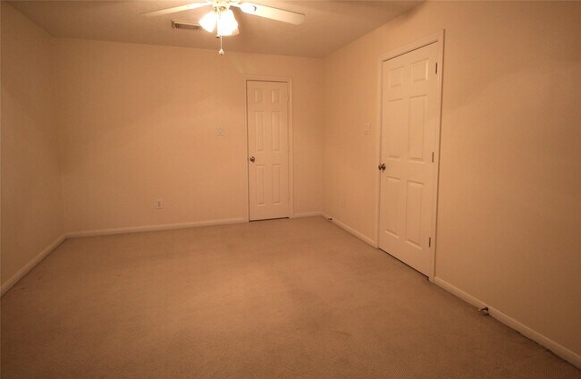 Building Photo - 3907 Princeton Park Ct