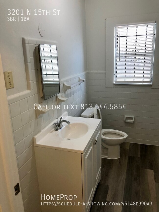 Building Photo - 3201 N 15th St