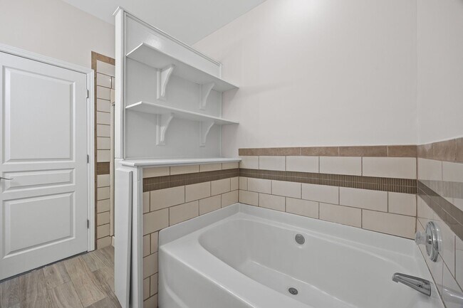 Building Photo - Idyllic 3-bed, 2.5 bath in the desirable W...