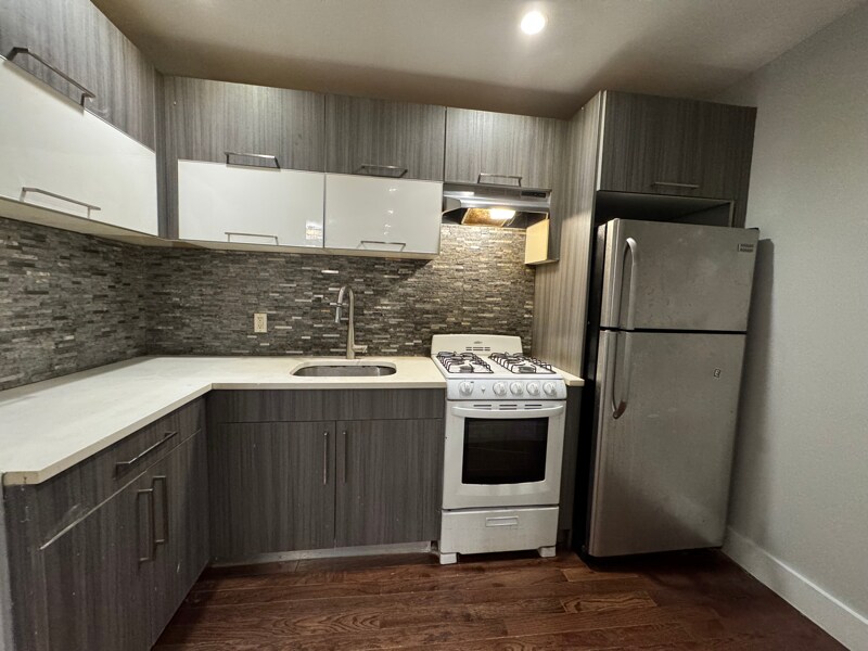 Building Photo - 2714 Avenue D