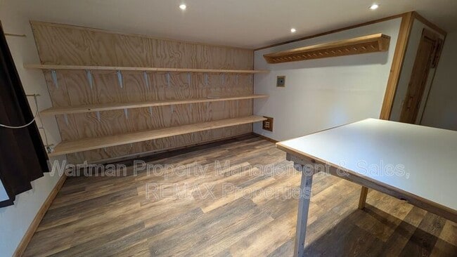 Building Photo - 202 Cheyenne Blvd