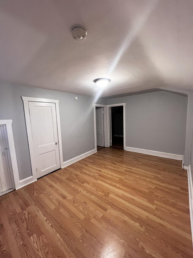 Building Photo - 17860 Glendale St