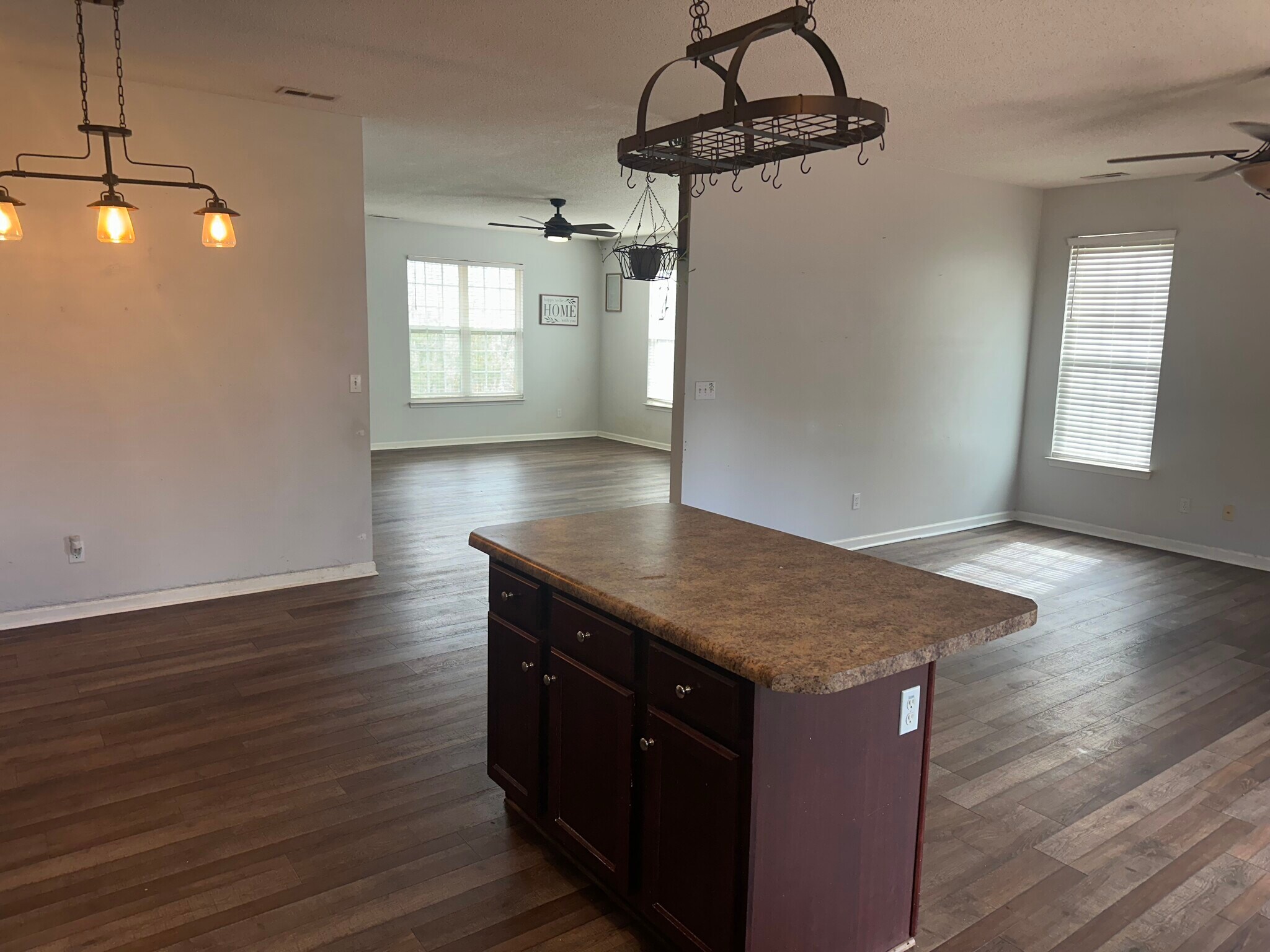 Building Photo - 43 Old Southside Rd