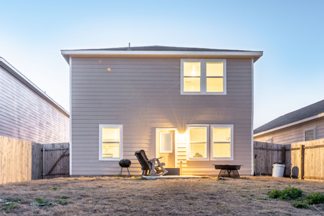 Building Photo - 224 Waterbuck Lp