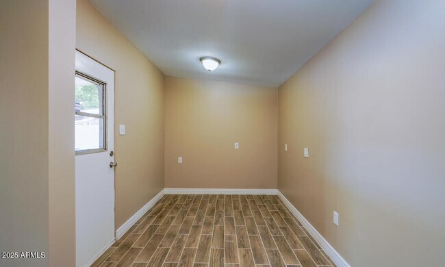 Building Photo - 4236 N 50th Dr