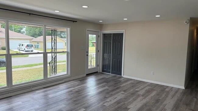 Building Photo - 1310 Orchard Dr