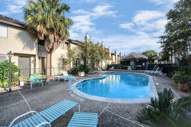 Primary Photo - 1112 Bering Dr