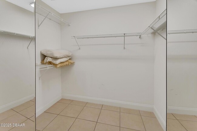 Building Photo - 4623 Rivers Edge Village Ln