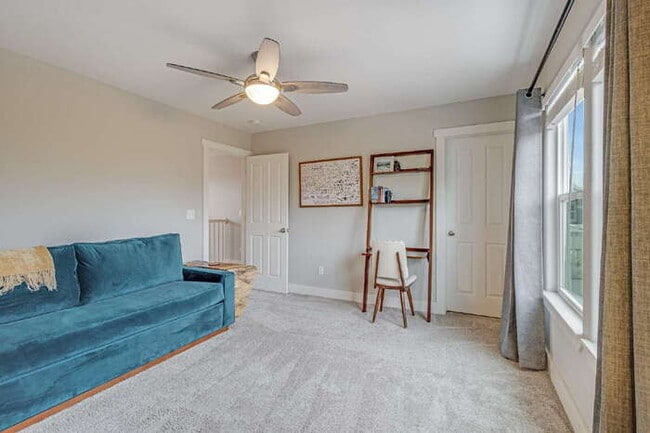 Building Photo - Beautiful mountain views from a Gold Hill Mesa corner lot with a hot tub!