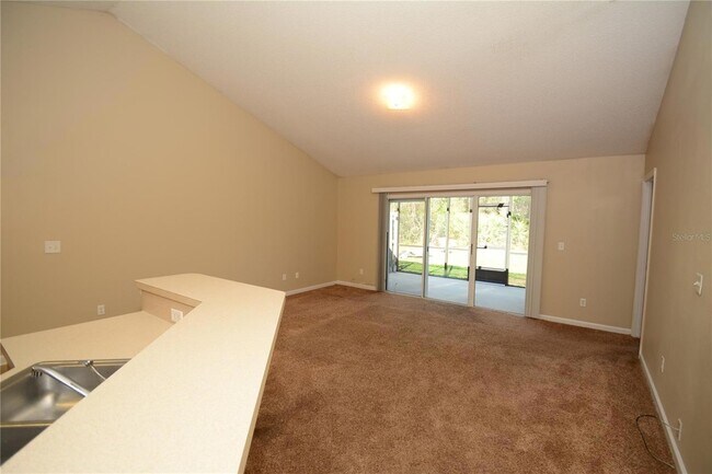 Building Photo - 33 Rosepetal Ln