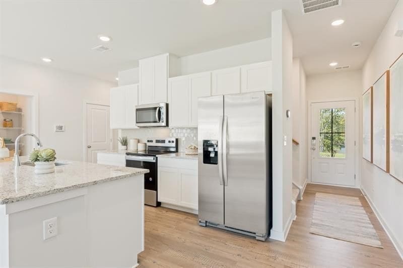 Building Photo - 1722 Harper Lily Ln