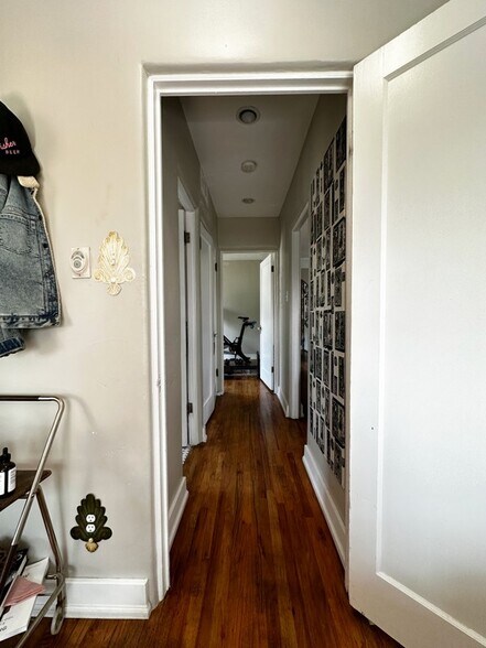 Building Photo - 23 S 800 E