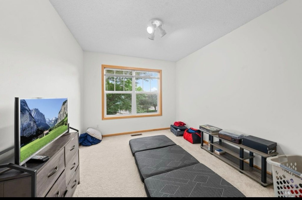 Bedroom 2 - 9616 Linden Ln N