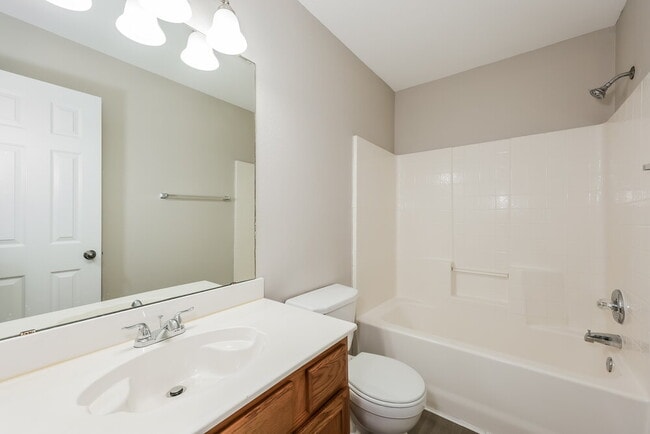 Building Photo - 2612 Pearl