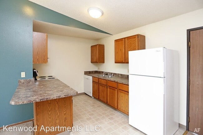 Building Photo - 211-221 E McKinley Ave