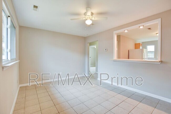 Building Photo - 511 Stafford St