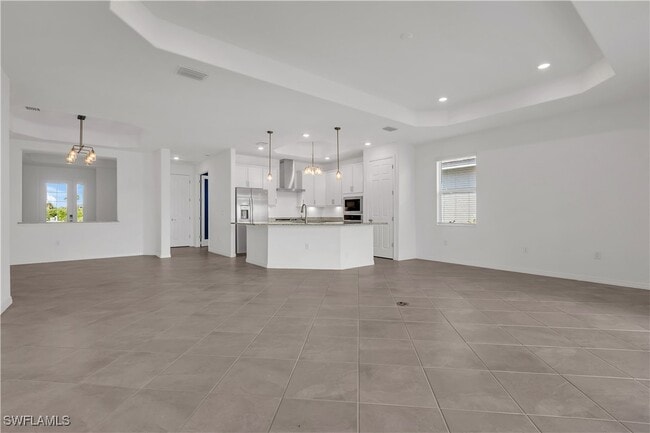 Building Photo - 15991 Sugar Hl Dr