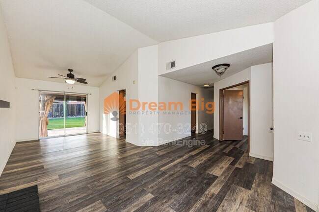 Building Photo - 12365 Marquette Ct