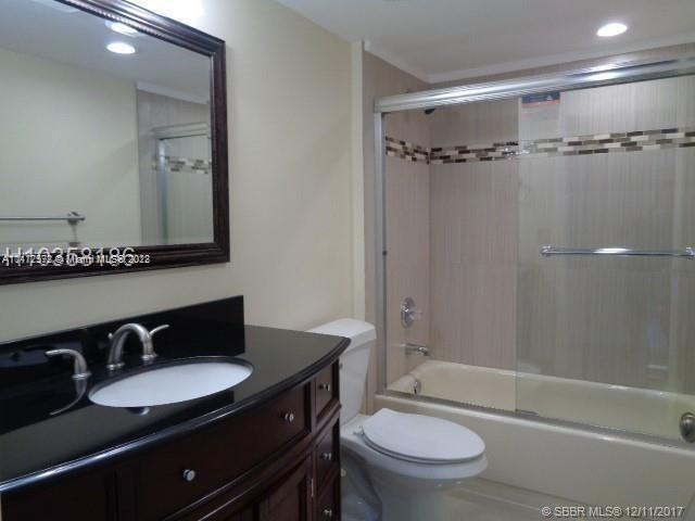 Building Photo - 1715 Whitehall Dr