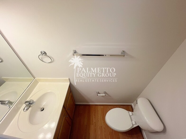 Building Photo - 5138 Bartholomew's Ln