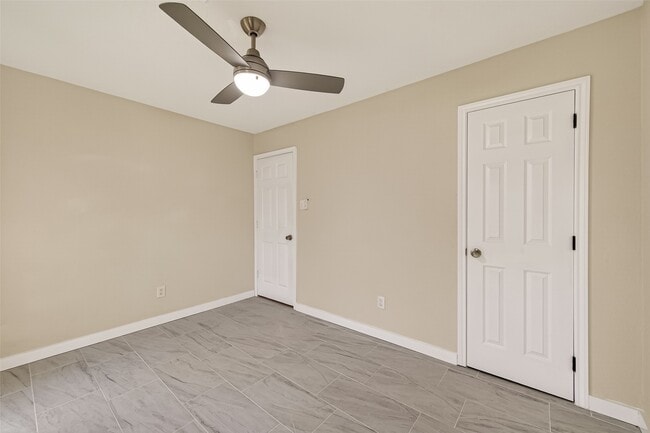 Building Photo - 11118 Stroud Dr