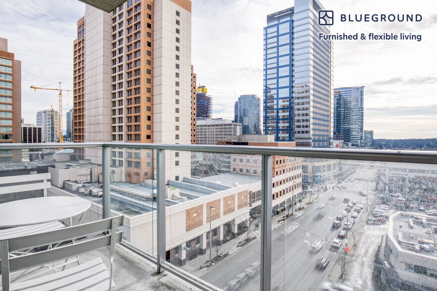 Building Photo - 10349 NE 10th St