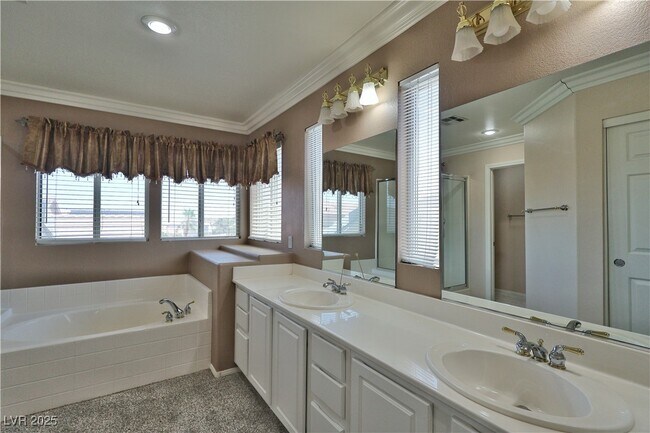 Building Photo - 975 Leadville Meadows Dr