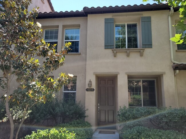 Building Photo - 6108 Alida Row