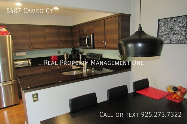 Building Photo - 5487 Cameo Ct