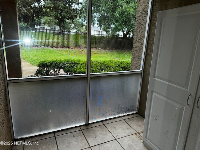 Building Photo - 10075 Gate Pkwy N