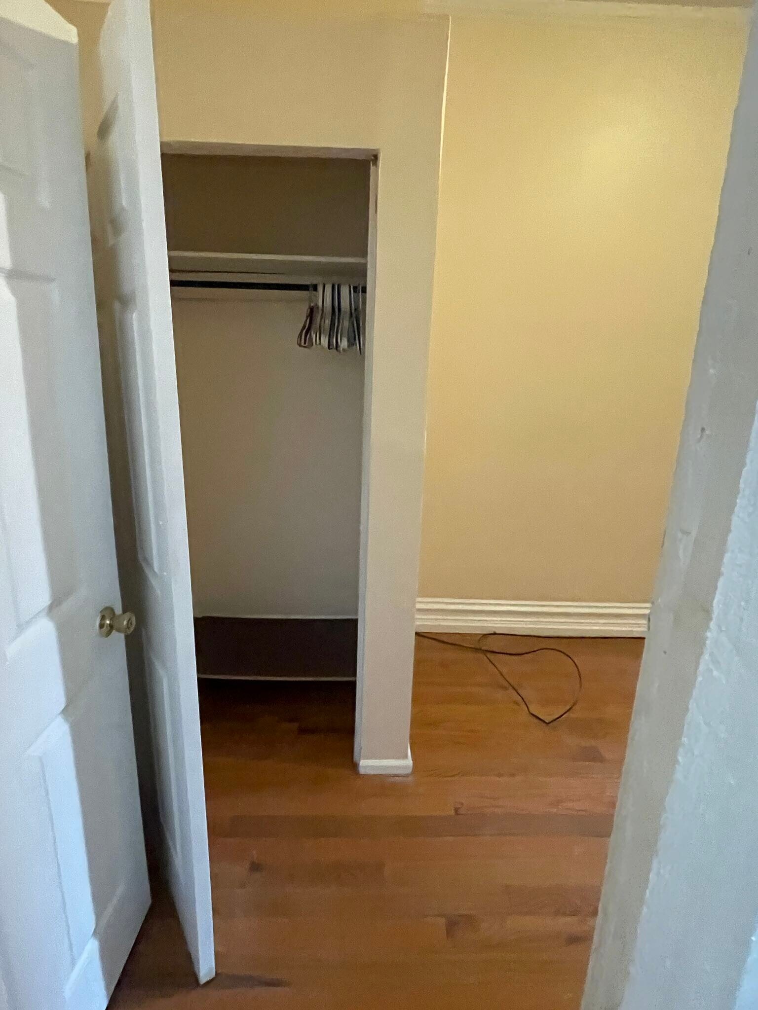 Building Photo - 706 N 6th St