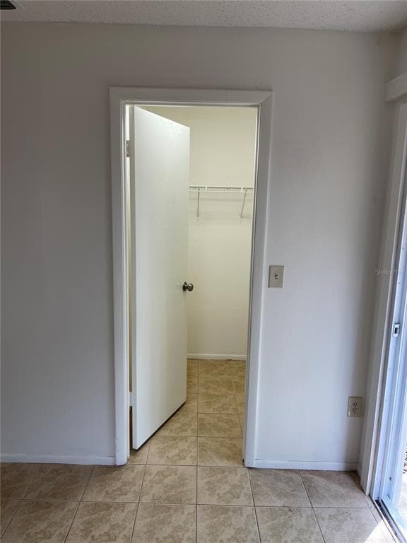 Building Photo - 3814 Valley Tree Dr