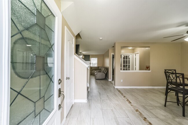 Building Photo - 3818 Brook Garden Ln
