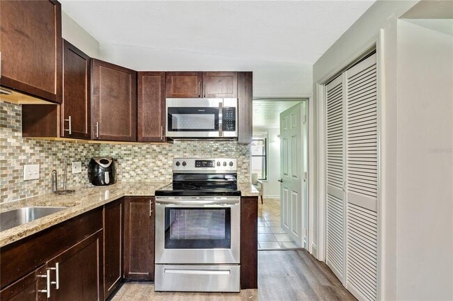 Building Photo - 4320 S Cameron Ave