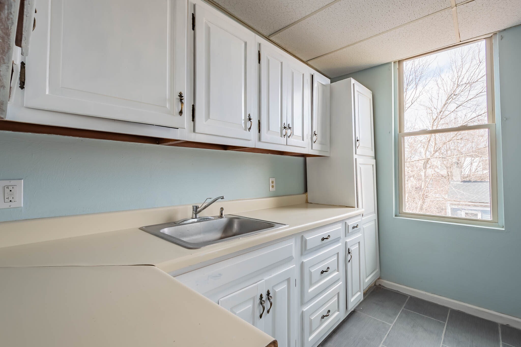 Building Photo - 5139 Carnegie St