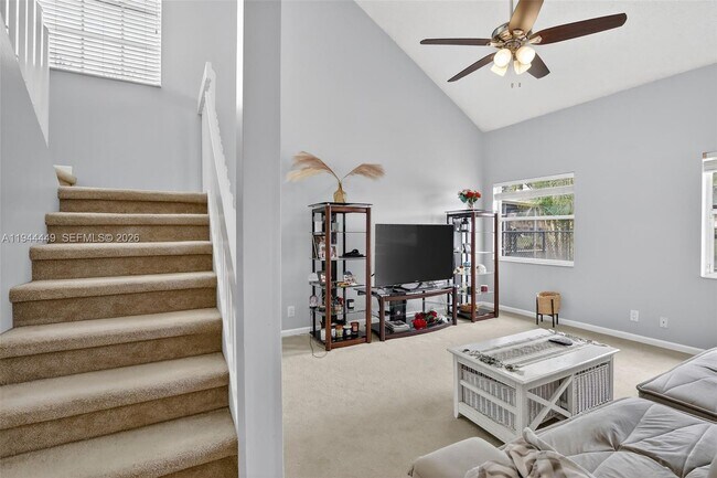 Building Photo - 9481 Oak Grove Cir