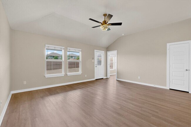 Building Photo - 7619 Toledo Bend