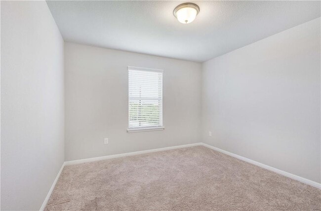 Building Photo - 741 Twisted Oaks Ln