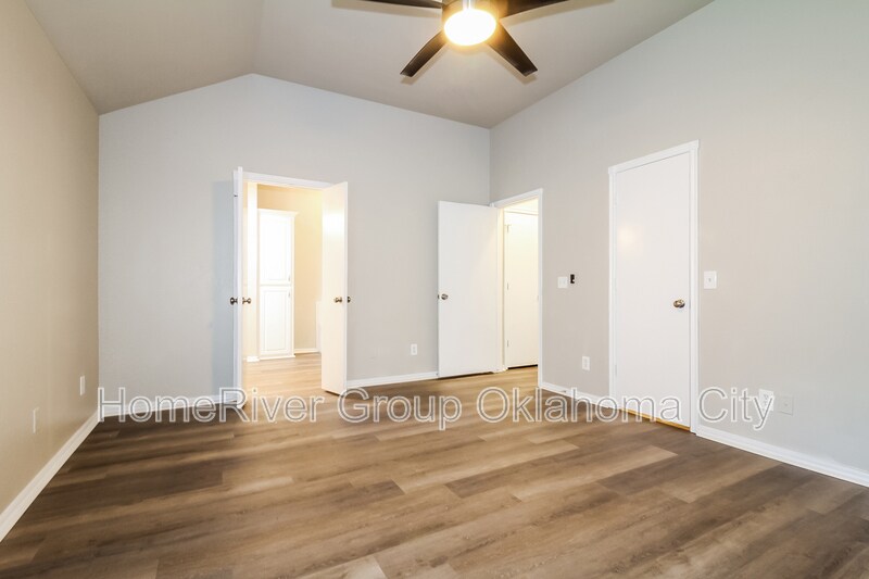 Building Photo - 3905 Penny Dr