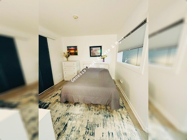 Building Photo - "Chic & Cozy 1-Bedroom Condo with Granite Touches & Furnished Comfort in Tucson!"