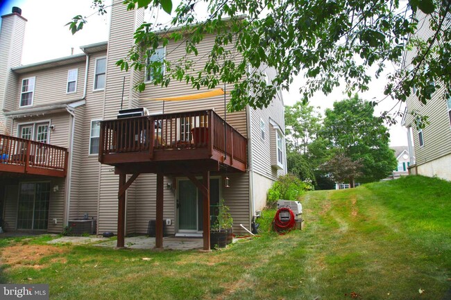 Building Photo - 2700 Fallow Hill Ln