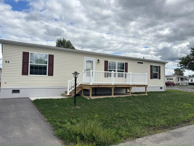 Building Photo - 92 Fox Cir