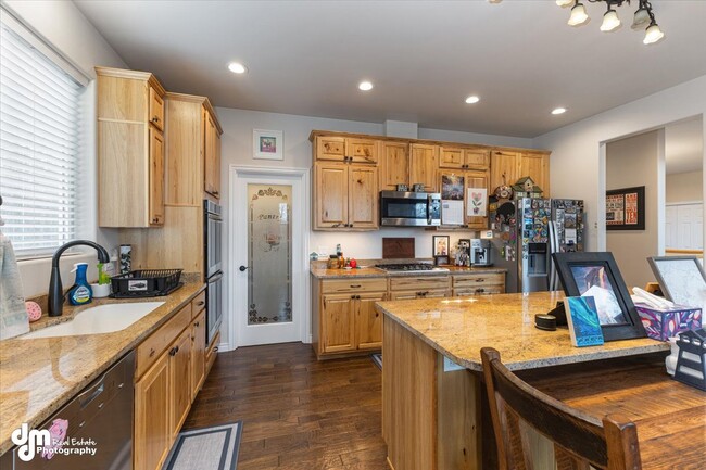 Building Photo - 4051 E Birch View Dr