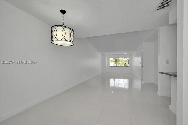 Building Photo - 6720 NW 174th Terrace