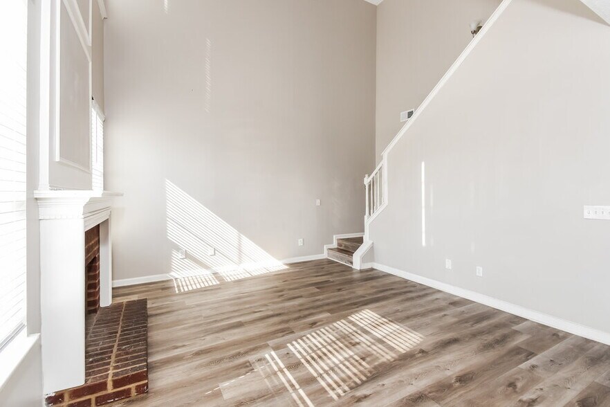 Building Photo - 5502 Somer Ridge Ct
