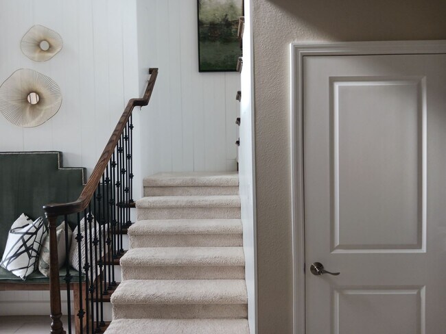 Building Photo - Here is your chance to live in Model Home!...
