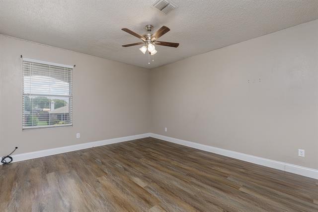 Building Photo - 2228 Bradford Pear Dr