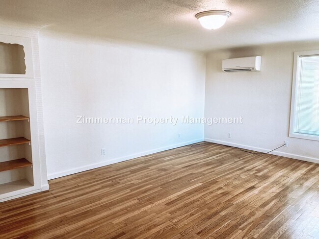 Building Photo - 485 N 24th St