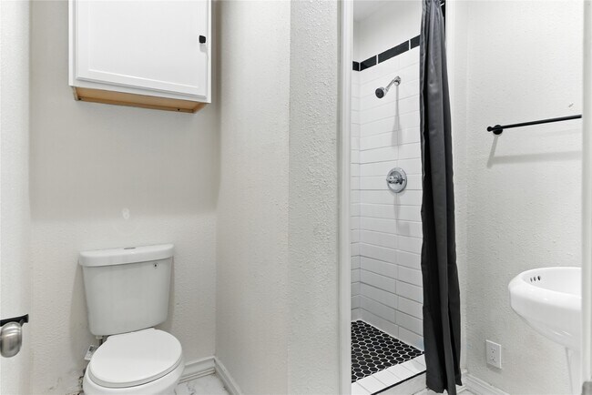 Building Photo - 3863 Arbor St